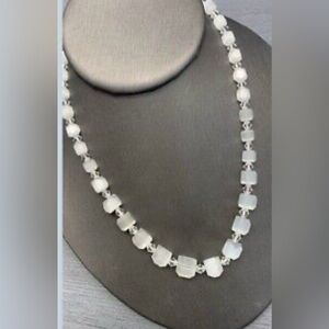 VINTAGE GLOW CRYSTAL BEADED NECKLACE